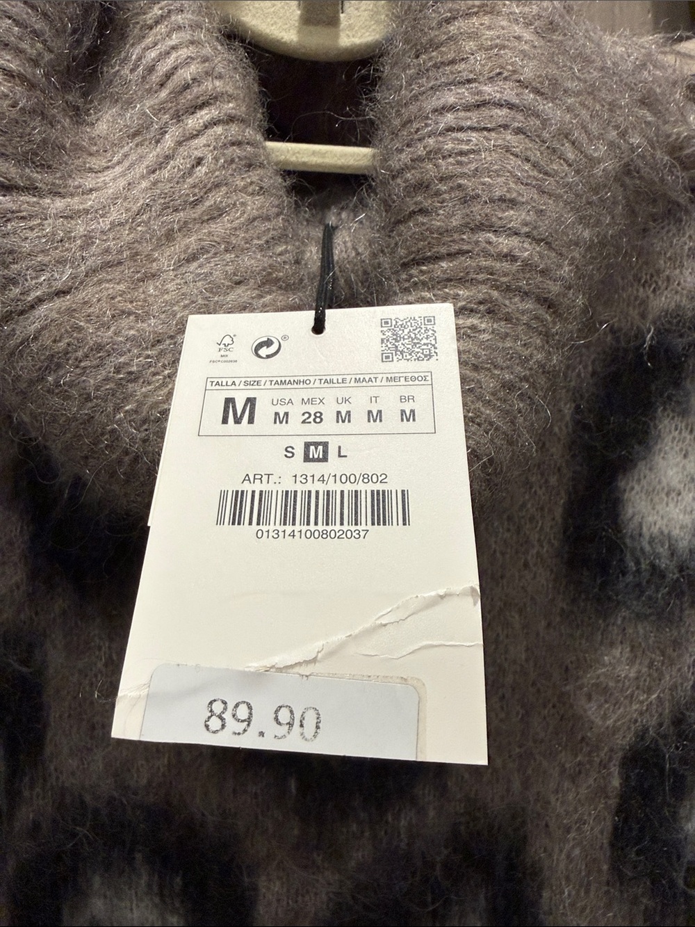 Cozy Oversized Leopard Print Mohair Like Turtleneck Sweater size medium - Picture 6 of 6